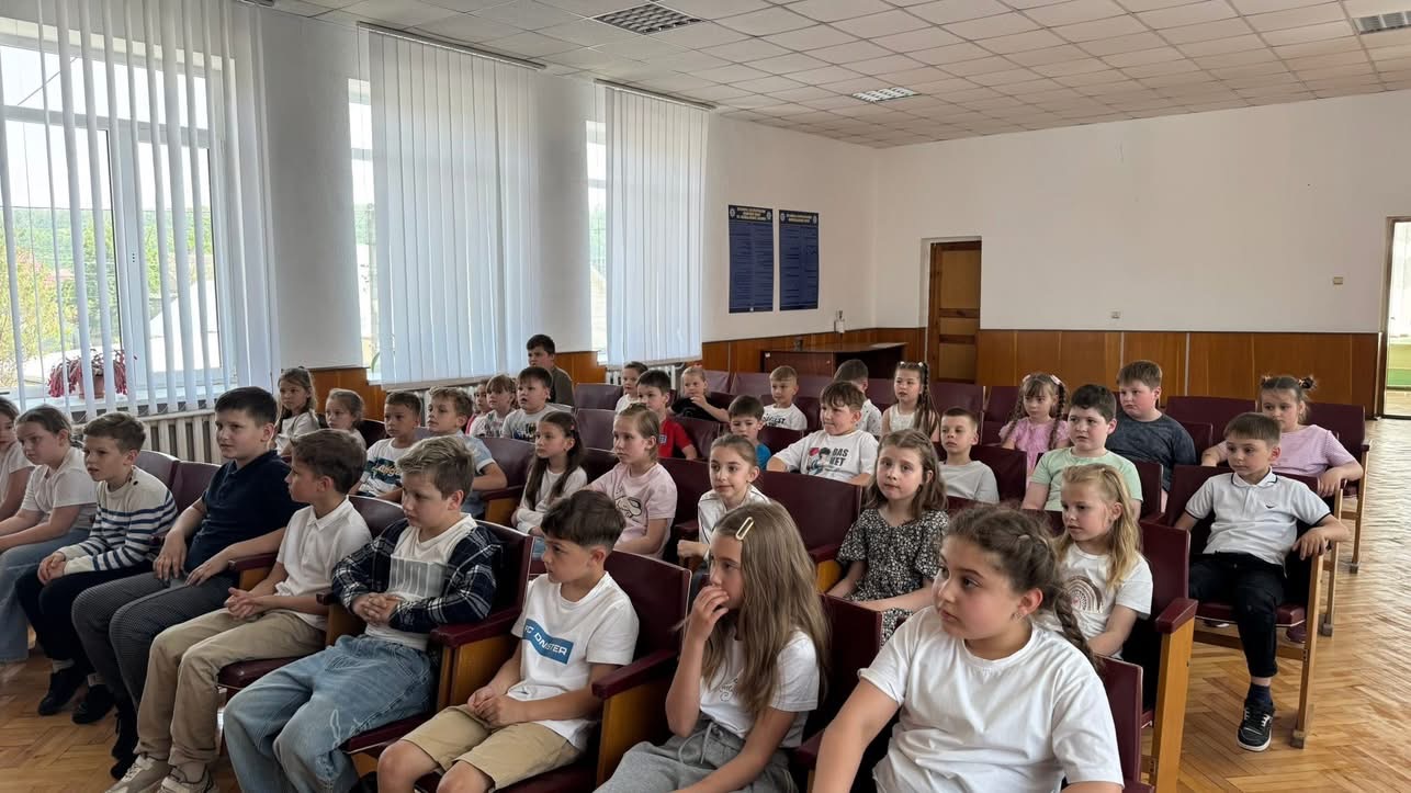 Подорож у світ професій